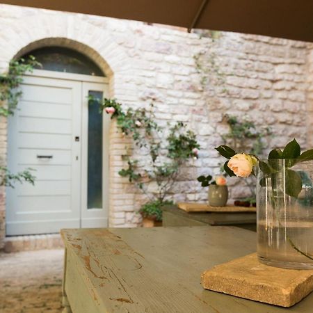 Residenza La Corte Assisi Buitenkant foto